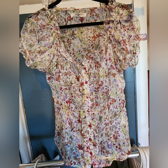 Floral Patterned Sheer Romy Blouse - Picture 3 of 6